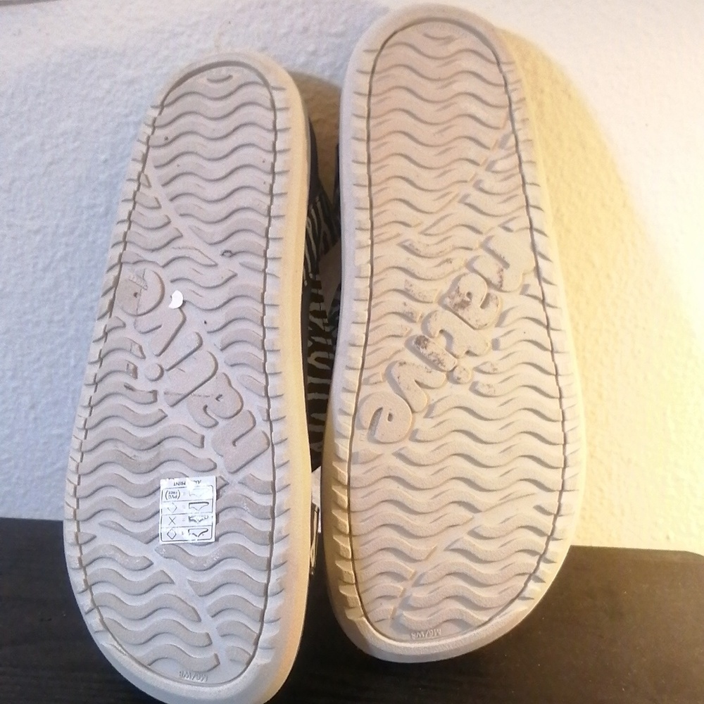 Native sandals - Picture 5 of 5